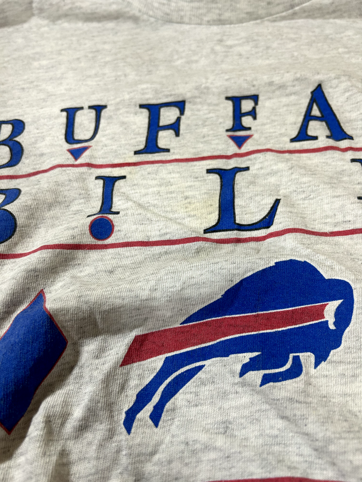 Vintage 1992 Buffalo Bills NFL Spellout Graphic Football T-Shirt Size Medium