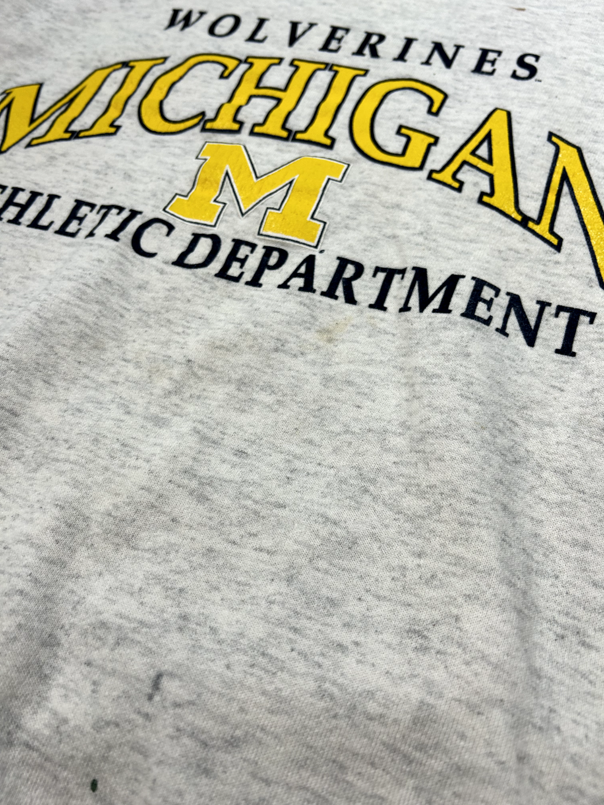 Vintage 90s Michigan Wolverines NCAA Graphic Logo Crewneck Sweatshirt Sz Medium