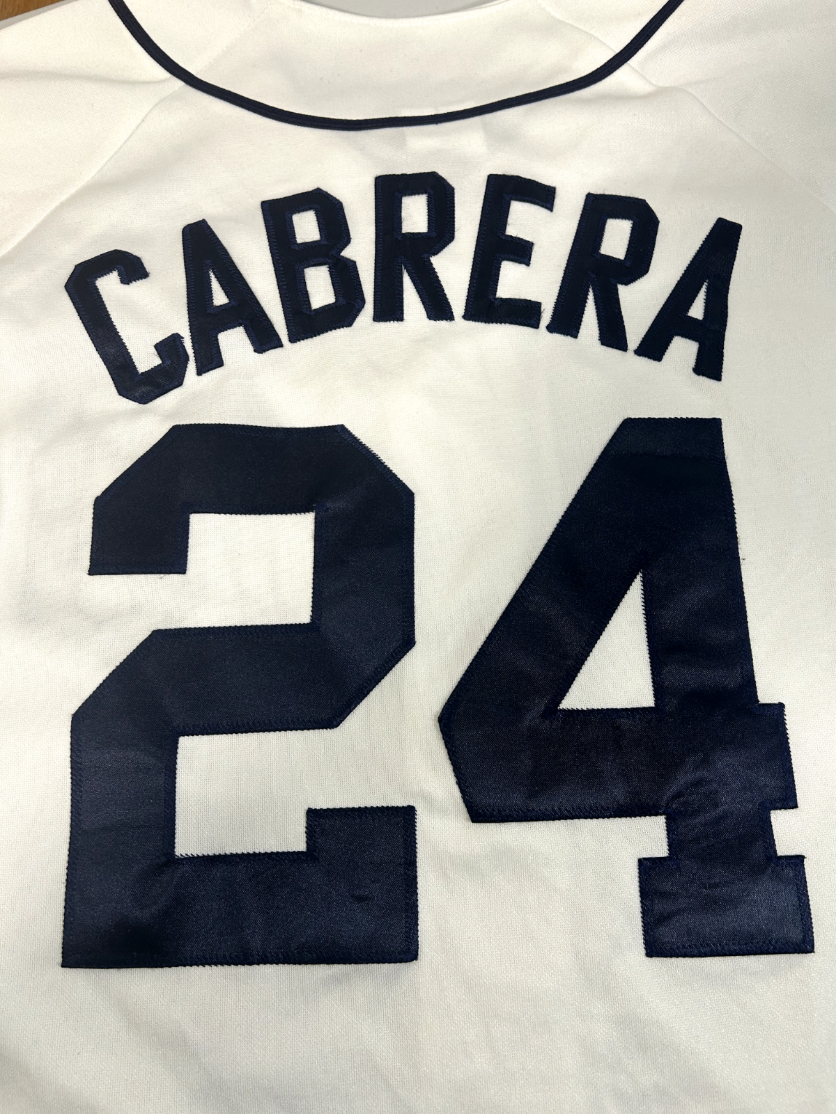 Vintage Miguel Cabrera #24 MLB Stitched Baseball Jersey T-Shirt Size Medium