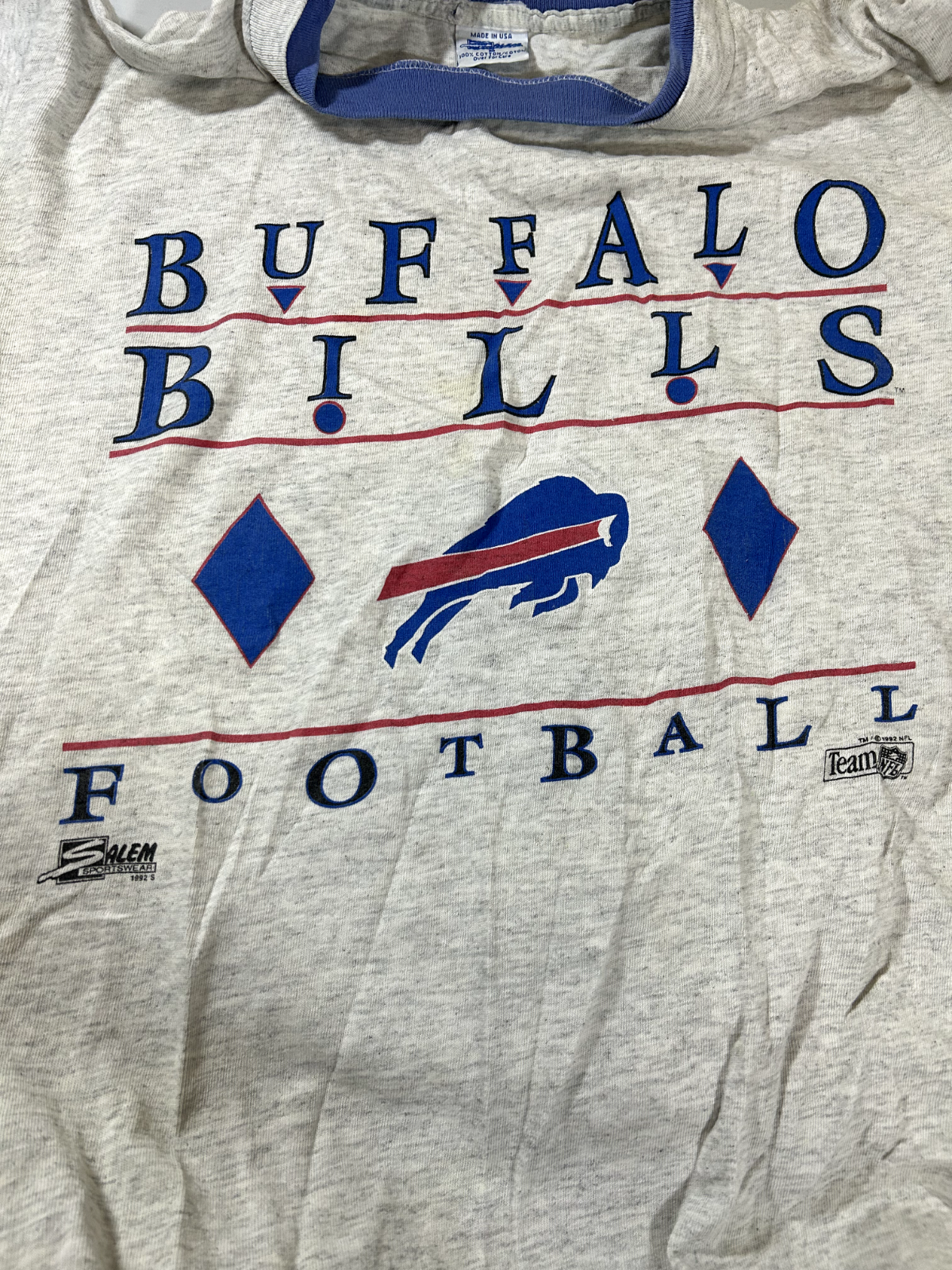 Vintage 1992 Buffalo Bills NFL Spellout Graphic Football T-Shirt Size Medium